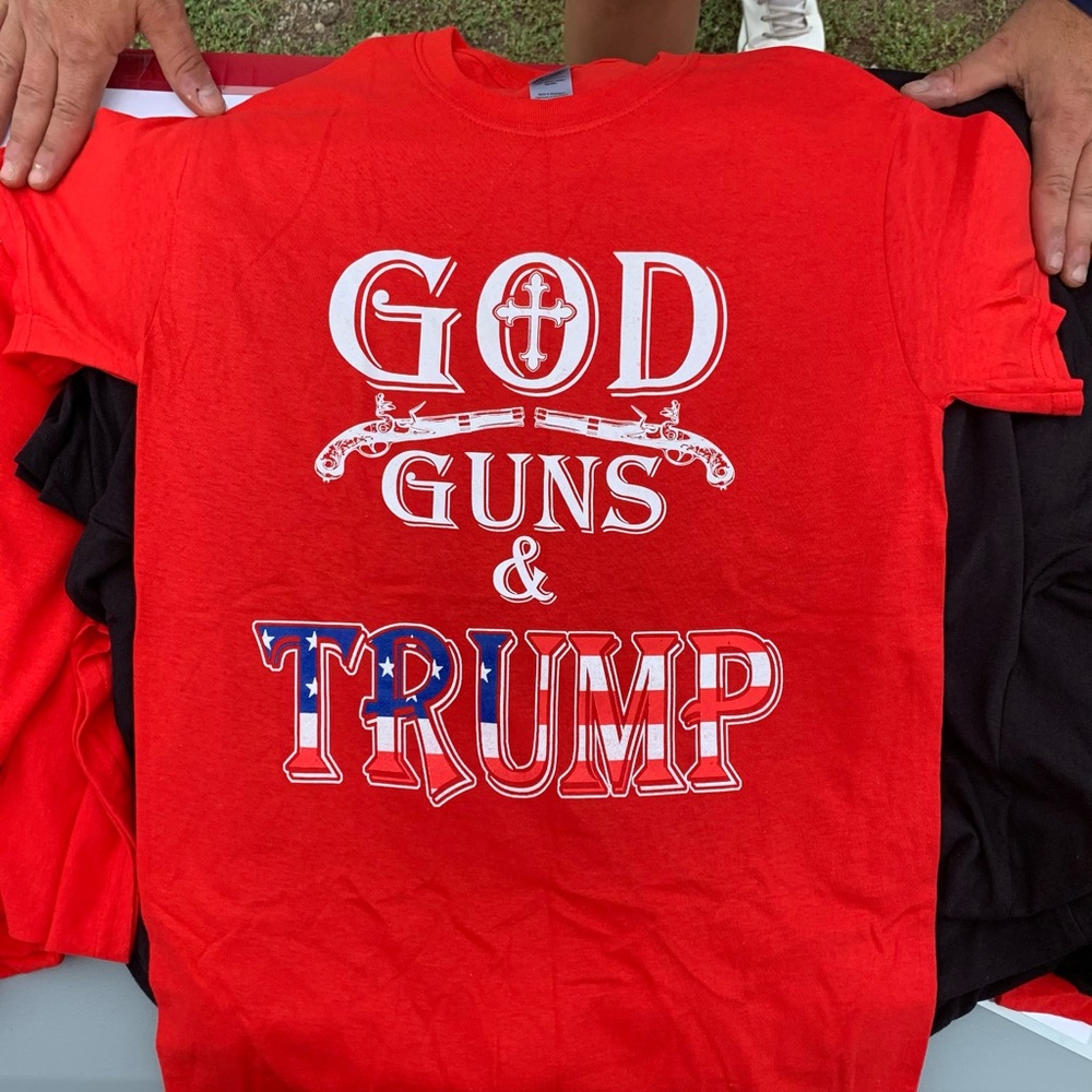 TRUMP shirt